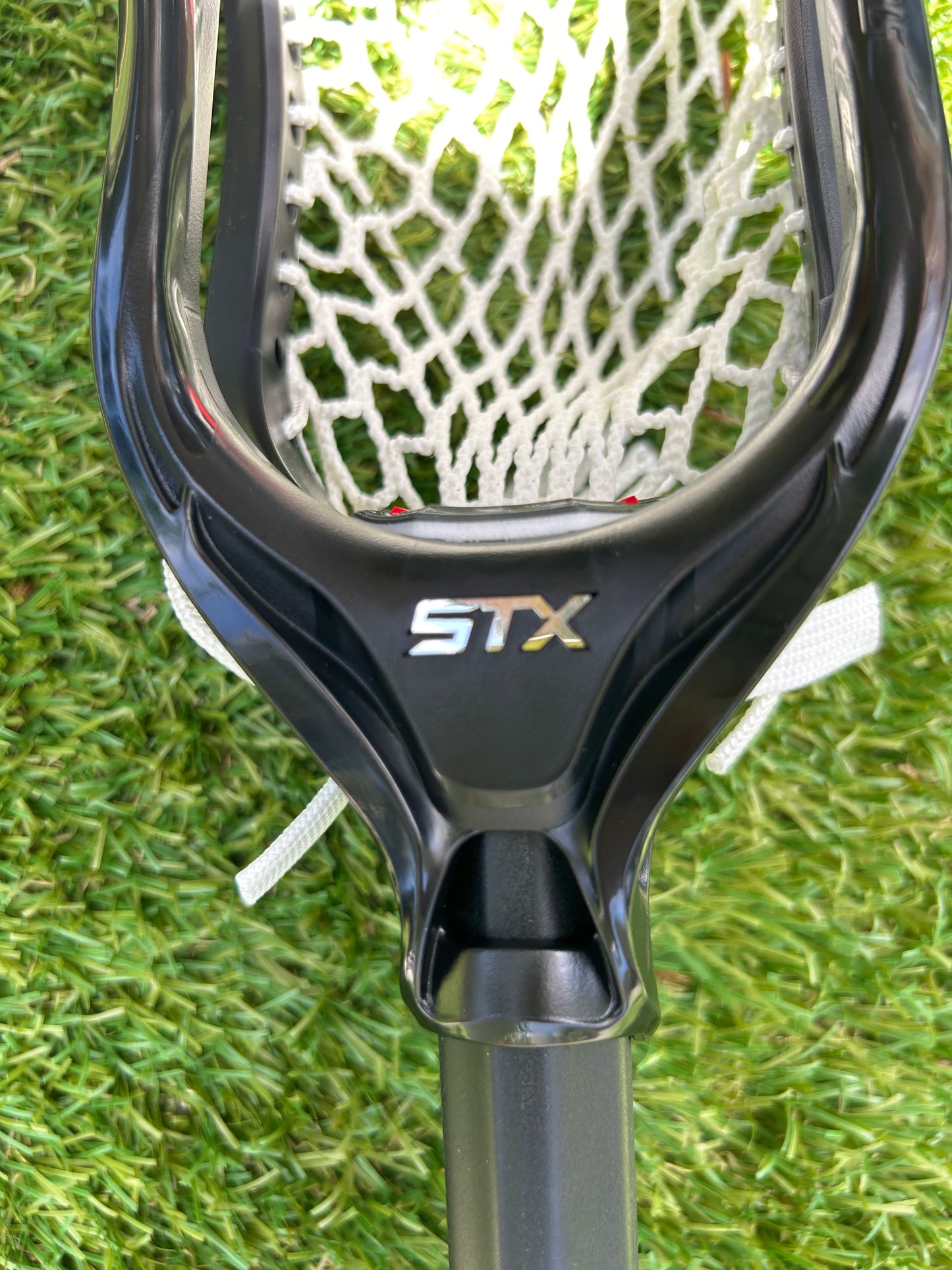 STX Stallion 700 Intermediate / Advanced Men's Attack / Midfield Lacrosse Stick