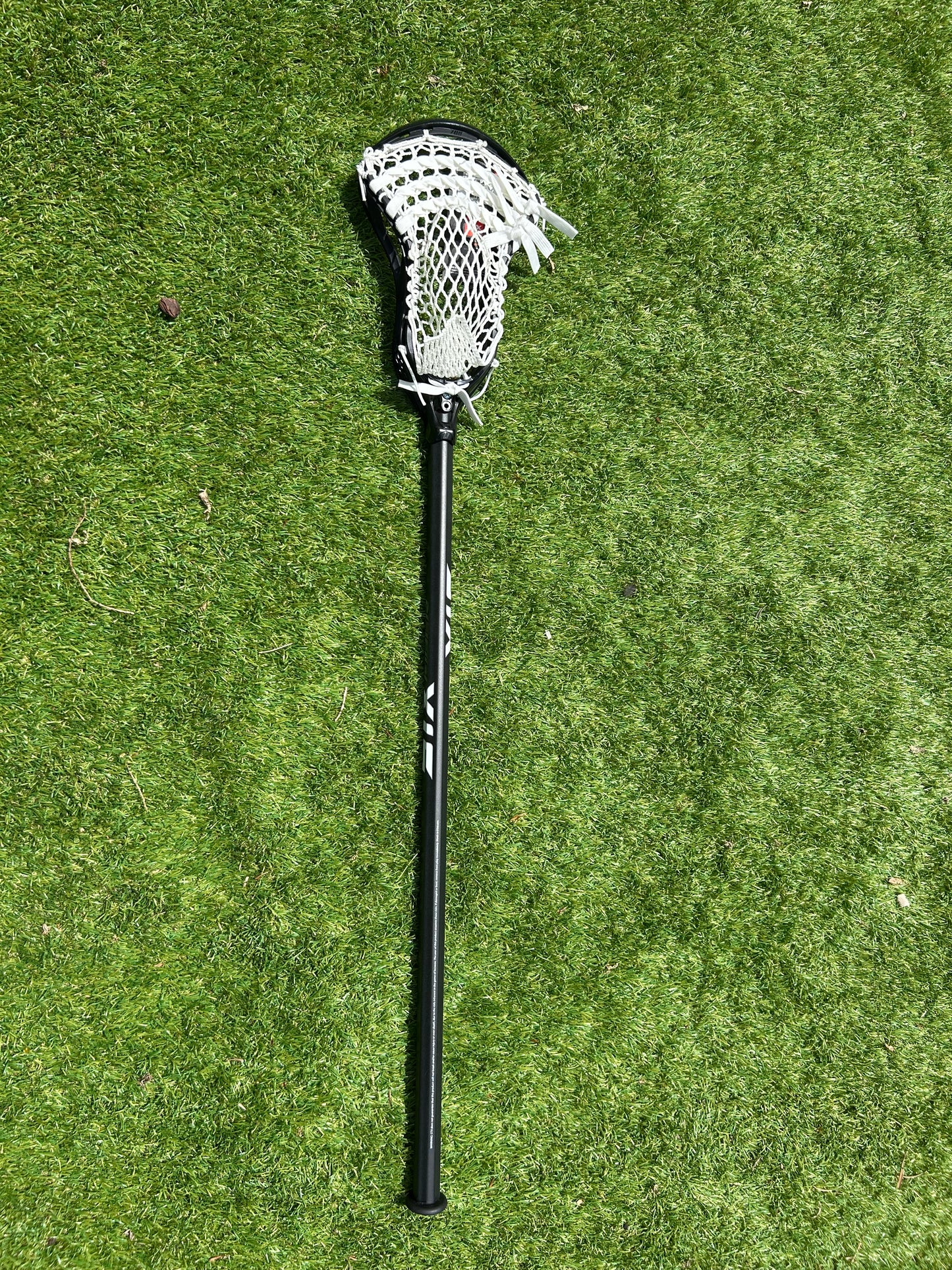 STX Stallion 700 Intermediate / Advanced Men's Attack / Midfield Lacrosse Stick