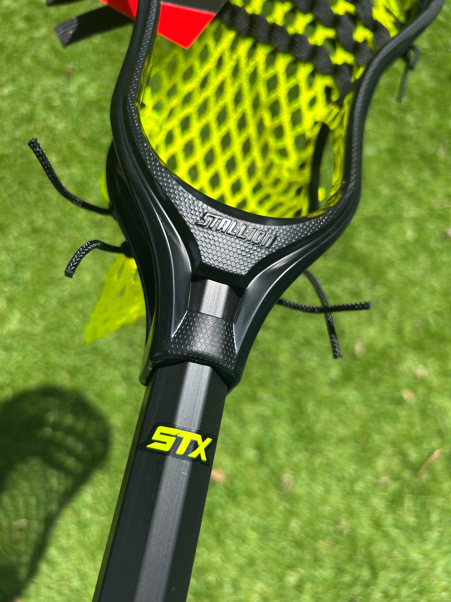 STX Stallion 200 Men's Lacrosse Attack / Midfield Complete Stick