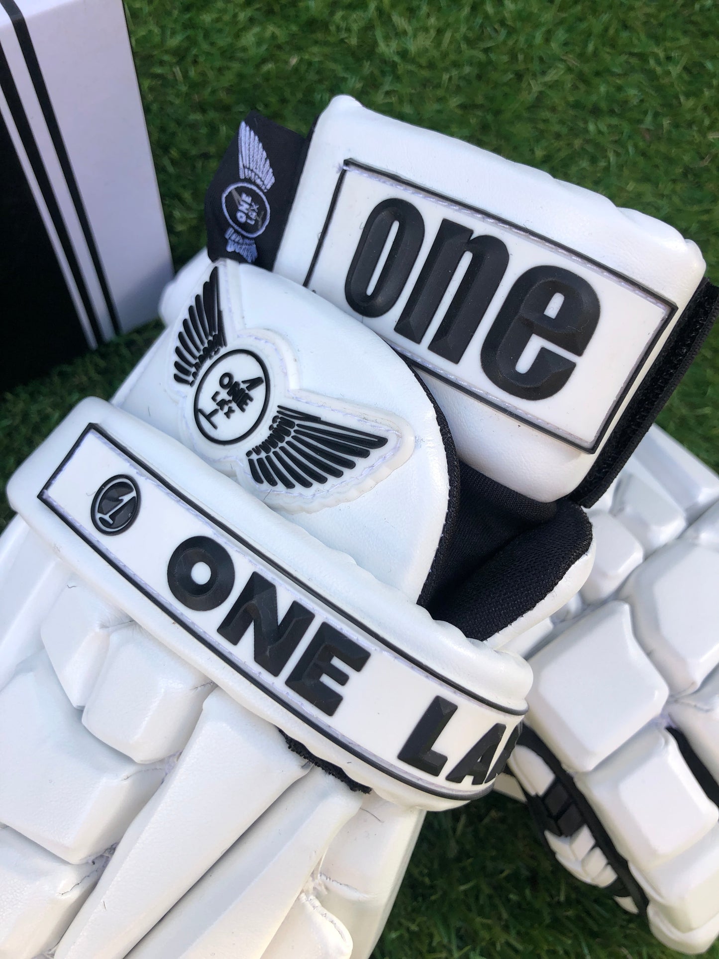 One Lax Men's Field Lacrosse Gloves