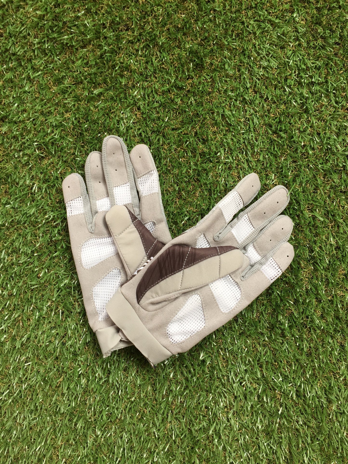 Brine Dynasty Gloves