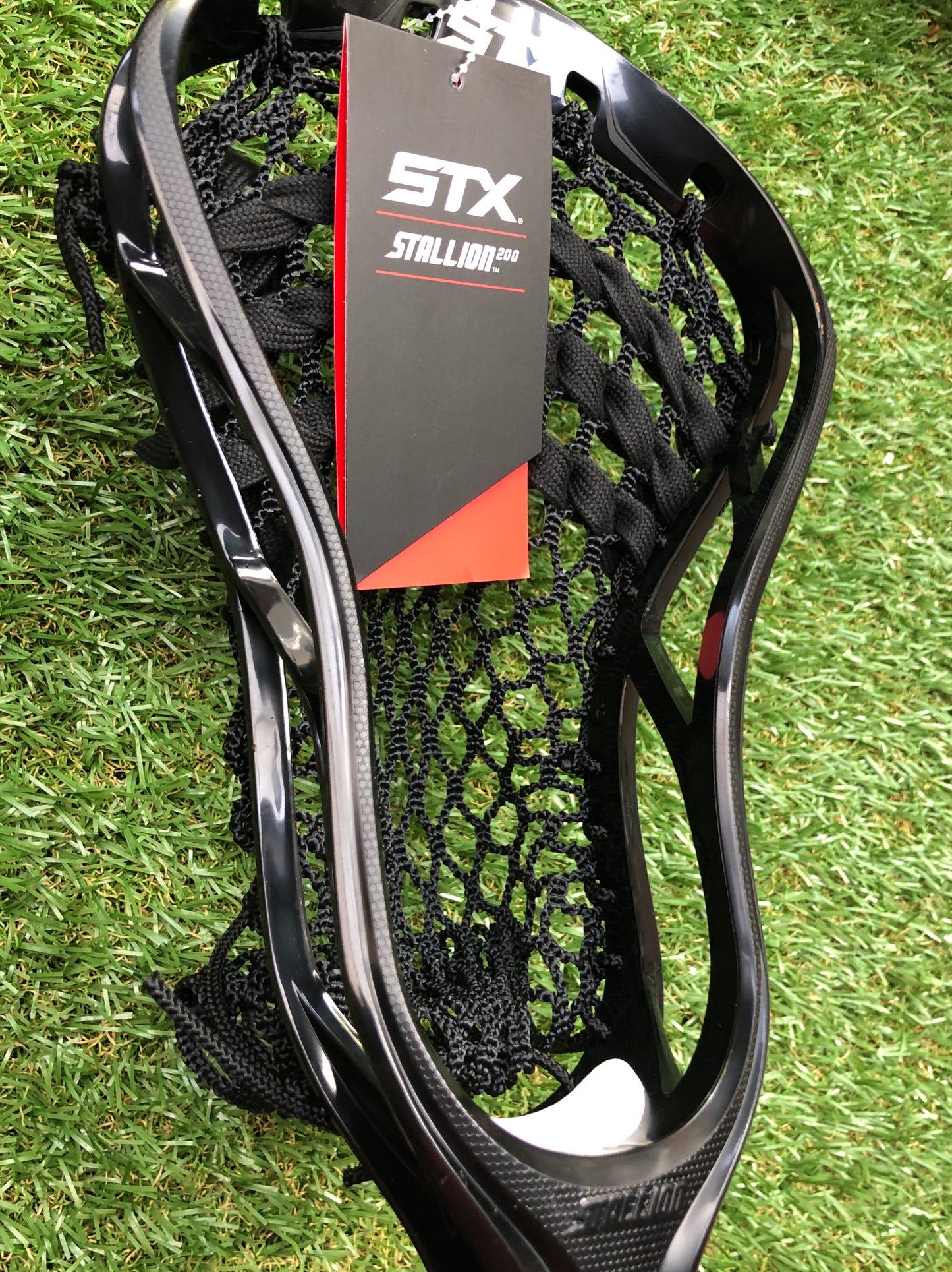 STX Stallion 200 Men's Lacrosse Attack / Midfield Complete Stick